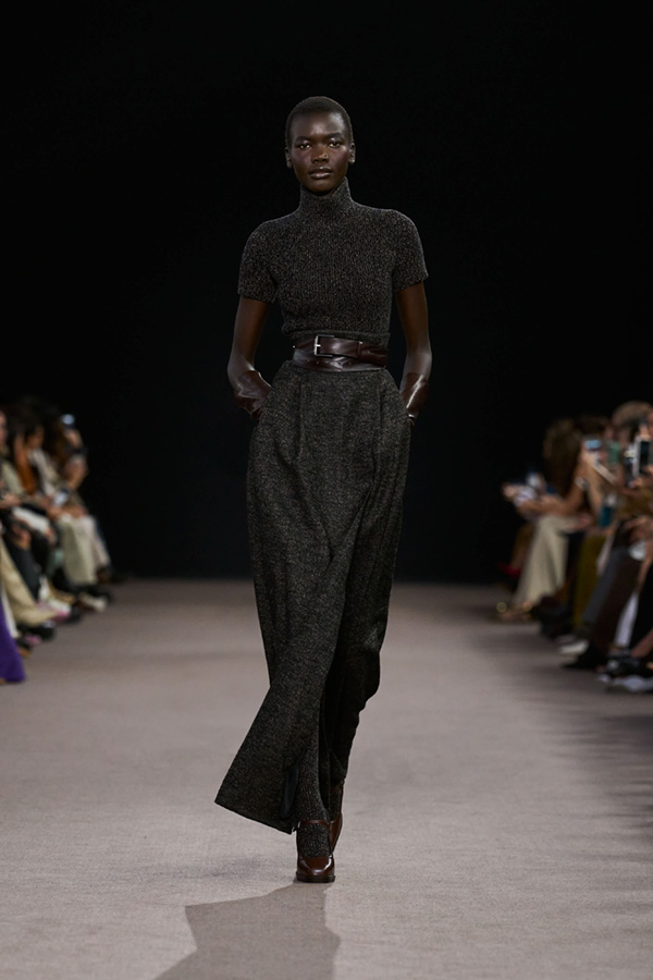 ☆MaxMara☆入手困難☆お洒落Long Skirt/RUNWAY/APRILE1234 Max-Mara-S25-004-jpg.webp
